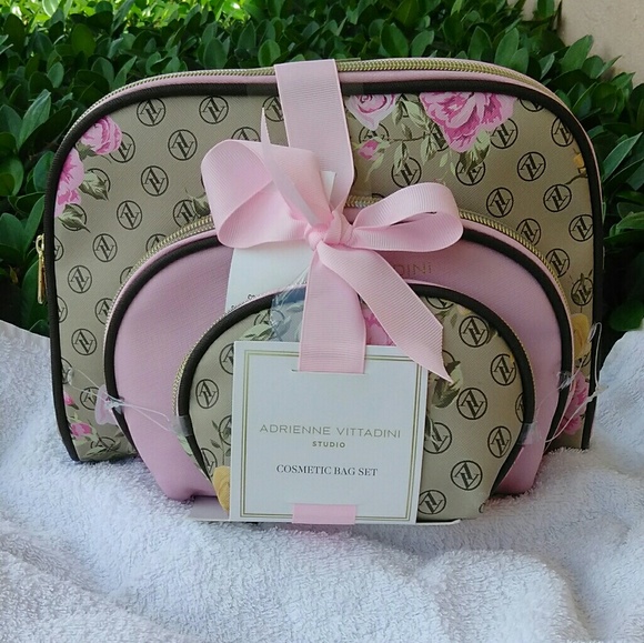 Adrienne Vittadini Handbags - Adrienne Vittadini  Floral Sigt. Cosmetic  Bag Set